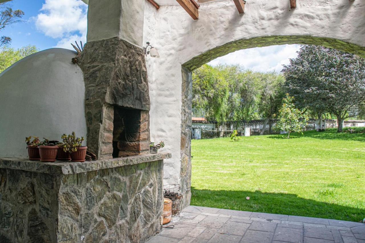 Sobre Piedras Lodge And Family Otavalo Dış mekan fotoğraf