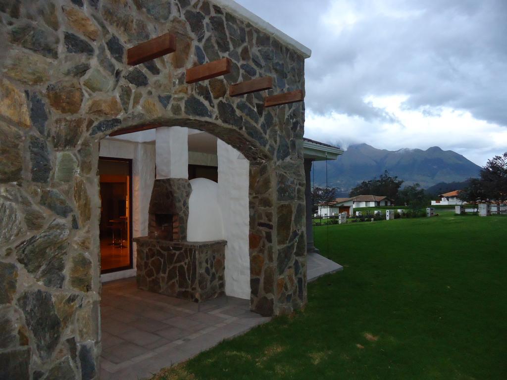 Sobre Piedras Lodge And Family Otavalo Dış mekan fotoğraf